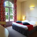Campanile Val De France 酒店 马尼库尔勒翁格尔