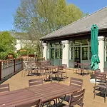 酒店 Campanile Val De France