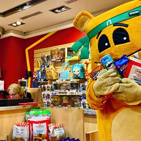 Hotel Campanile Val De France 3*