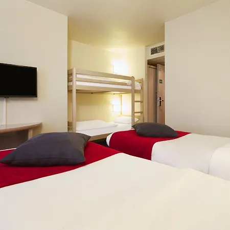 Hotel Campanile Val De France 3*