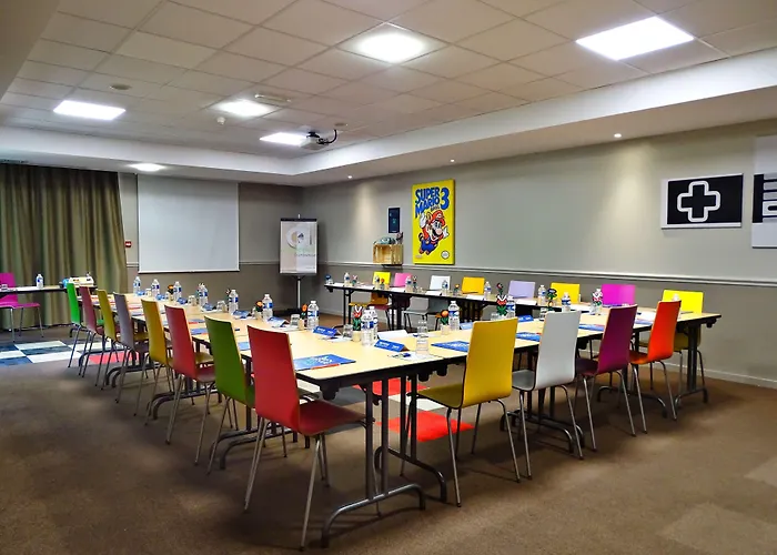 Campanile Val De France 3* Magny-le-Hongre