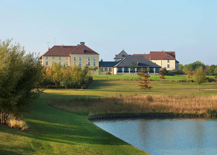 Campanile Val De France Hotel
