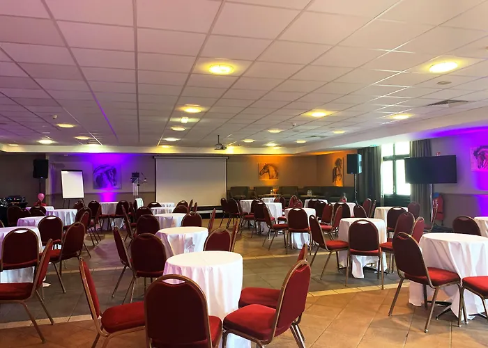 Campanile Val De France 3* Magny-le-Hongre