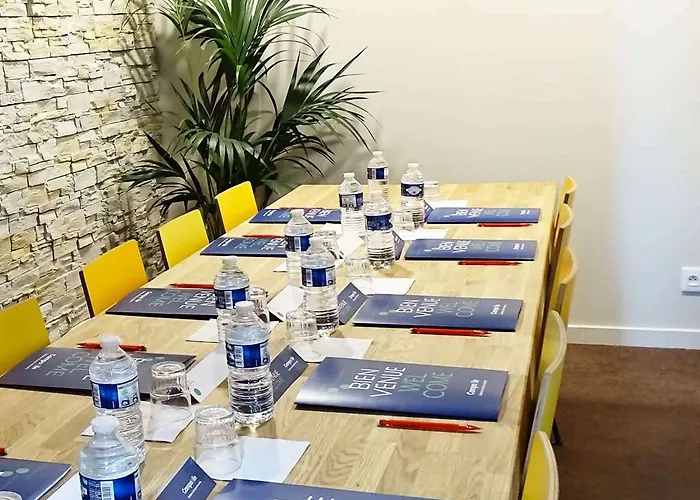 Hotel Campanile Val De France Magny-le-Hongre